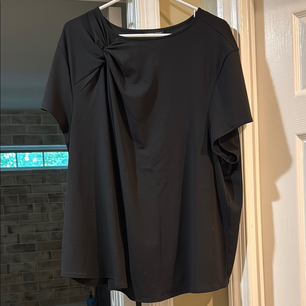 Universal Standard Black Asymmetrical Short Sleeve Blouse